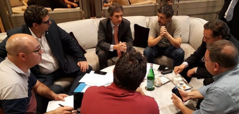 La misión por Asia busca que se fraccione vino mendocino en Singapur