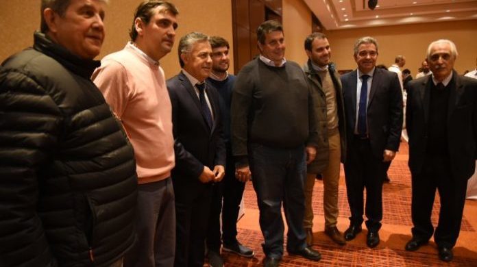 Encuentro mundial de vino a granel: Mendoza vendió 2,5 millones de litros (100 camiones) y va por más