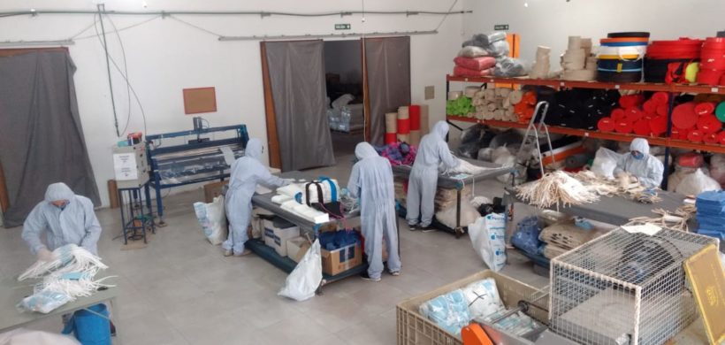 Una pyme exportadora amplía su gama de productos y fabrica barbijos en Mendoza