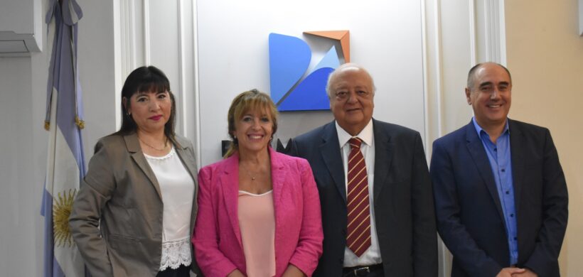 Patricia Giménez recibió al embajador de Chile y acordaron potenciar exportaciones e inversiones