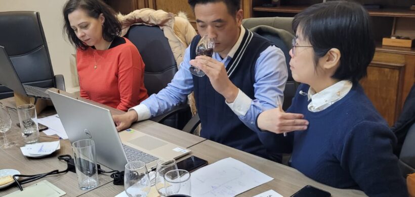Empresario de China recorrió la provincia para comprar vinos de media y alta gama