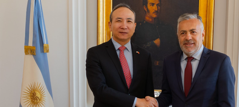 Mendoza y China acuerdan complementar sus industrias para fortalecer el crecimiento energético, minero y vitivinícola