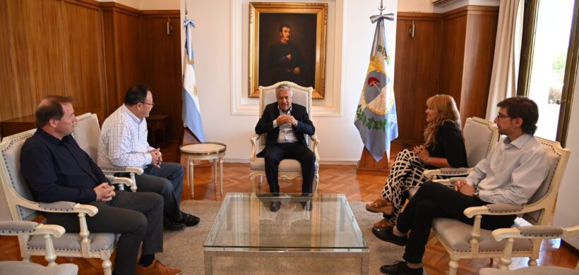 La empresa china LiuGong invertirá en Mendoza para ampliar su capacidad logística